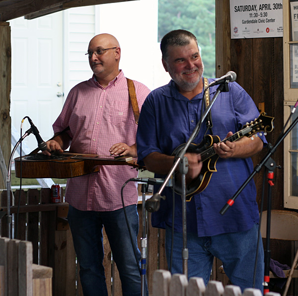 Another Town's Damion Kidd on dobro and Stacy Richardson on mandolin at Pine Mountain Bluegrass Jamboree.